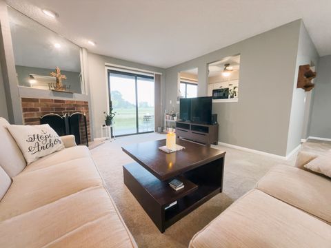 Tiny photo for 544 ELIZABETH Drive #544, Wood Dale, IL 60191 (MLS # 12696603)