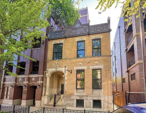 1727 N Burling Street Chicago IL 60614