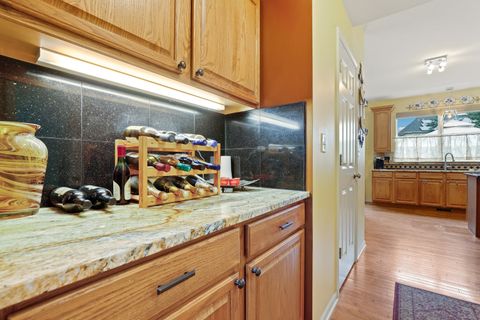 Tiny photo for 521 Litchfield Way, Oswego, IL 60543 (MLS # 12512648)