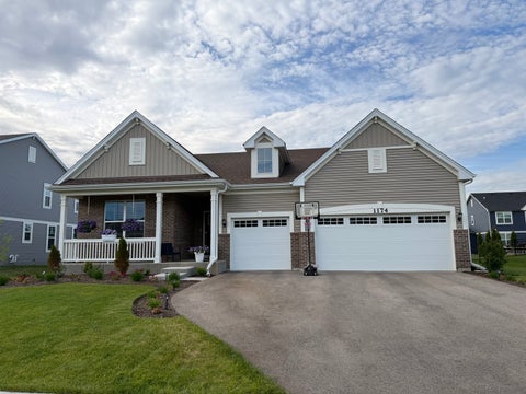 Photo of 1174 Larswood Lane, Crystal Lake, IL 60012 (MLS # 12670252)