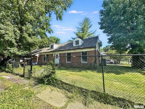 Tiny photo for 900 E 4TH Street, West Frankfort, IL 62896 (MLS # QC4269156)