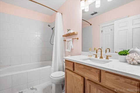 Tiny photo for 111 S 5th Avenue #E, St. Charles, IL 60174 (MLS # 12728934)