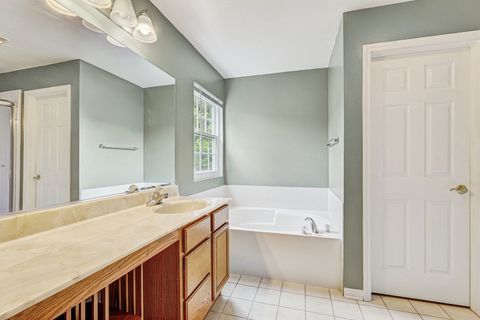 Tiny photo for 258 BAY Drive, Itasca, IL 60143 (MLS # 12457761)