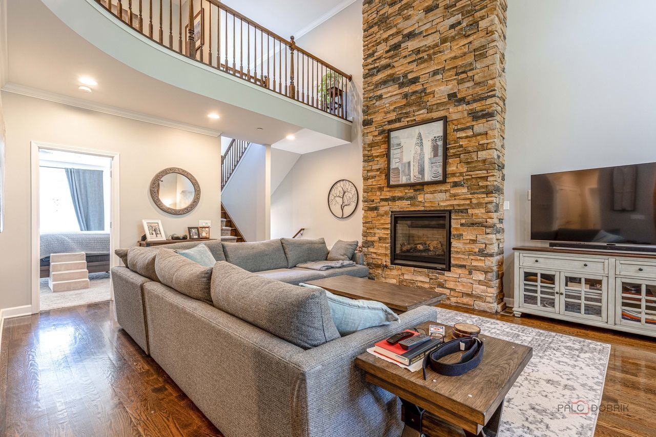 842 Chestnut Street 842