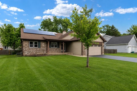 Tiny photo for 506 Old Country Way, Wauconda, IL 60084 (MLS # 12673876)