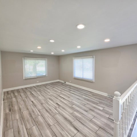 Tiny photo for 10301 Minnick Avenue, Oak Lawn, IL 60453 (MLS # 12785088)