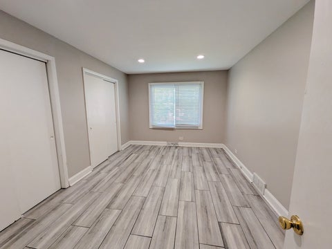 Tiny photo for 10301 Minnick Avenue, Oak Lawn, IL 60453 (MLS # 12785088)