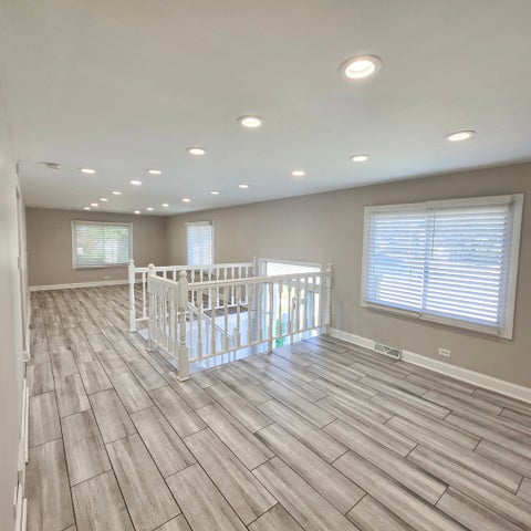 Tiny photo for 10301 Minnick Avenue, Oak Lawn, IL 60453 (MLS # 12785088)