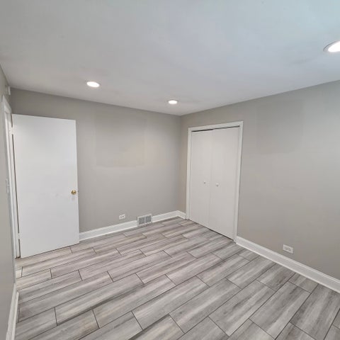 Tiny photo for 10301 Minnick Avenue, Oak Lawn, IL 60453 (MLS # 12785088)