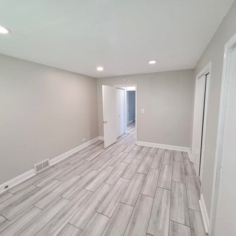 Tiny photo for 10301 Minnick Avenue, Oak Lawn, IL 60453 (MLS # 12785088)