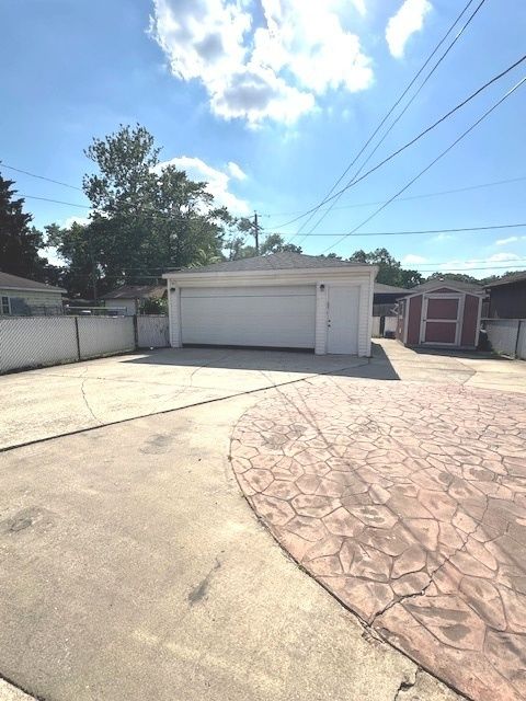 Tiny photo for 14240 S Manistee Avenue, Burnham, IL 60633 (MLS # 12412467)