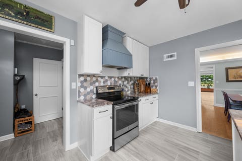 Tiny photo for 640 18TH Avenue, East Moline, IL 61244 (MLS # 12694195)