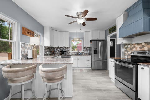 Tiny photo for 640 18TH Avenue, East Moline, IL 61244 (MLS # 12694195)