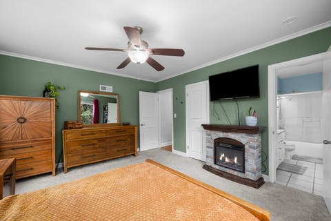 Tiny photo for 640 18TH Avenue, East Moline, IL 61244 (MLS # 12694195)