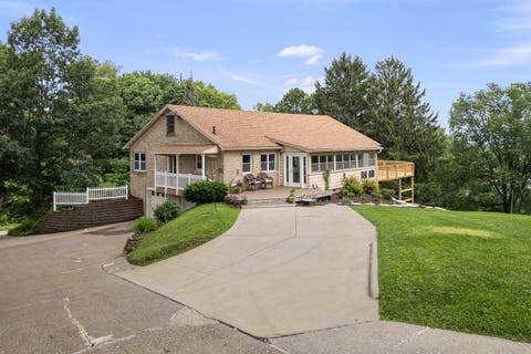 Photo of 640 18TH Avenue, East Moline, IL 61244 (MLS # 12694195)