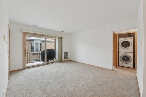 Tiny photo for 5413 N Milwaukee Avenue #3B, Chicago, IL 60630 (MLS # 12529188)