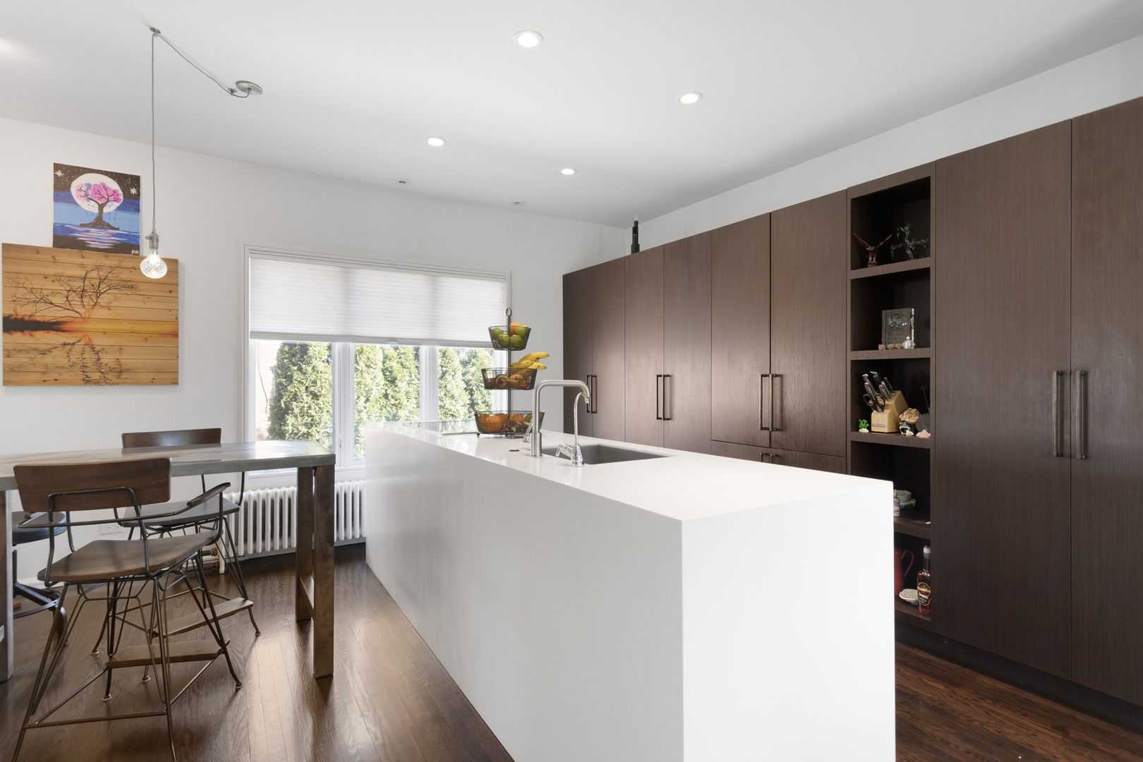 300 W ELM PARK Avenue