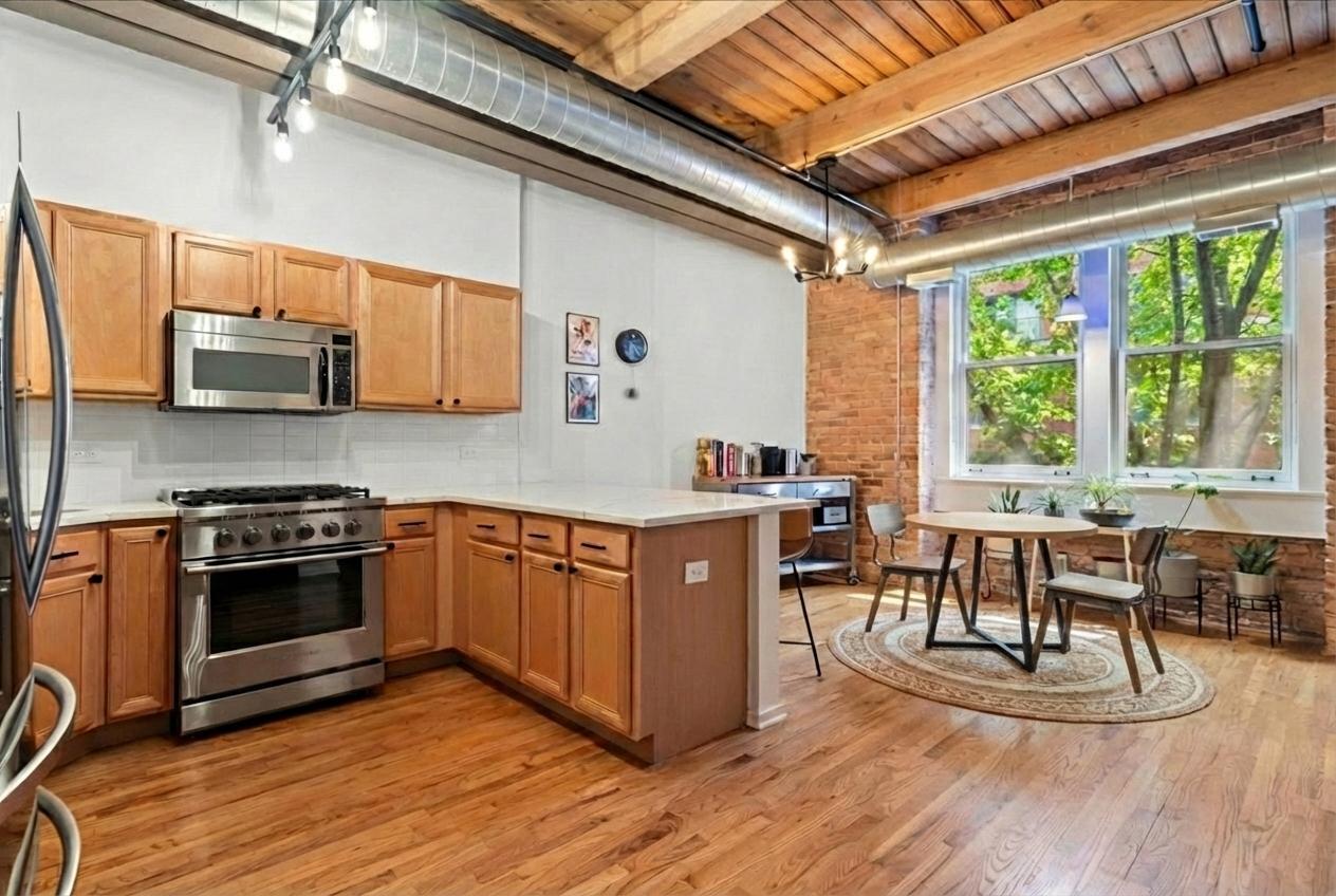 420 W Ontario Street 202