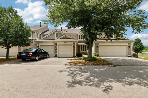 Photo of 373 GOSHAWK Lane, Deerfield, IL 60015 (MLS # 12707192)