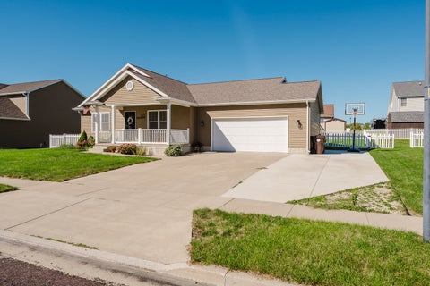 Tiny photo for 501 Newcastle Drive, Mackinaw, IL 61755 (MLS # 12773382)