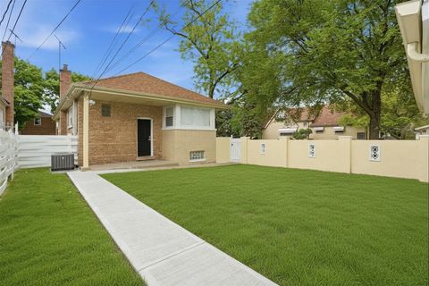 Tiny photo for 8500 S Wolcott Avenue, Chicago, IL 60620 (MLS # 12633962)