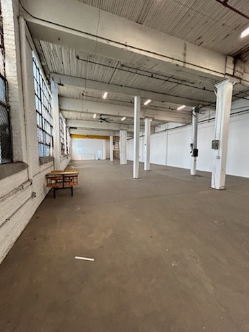4850 W Bloomingdale Avenue