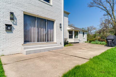 Tiny photo for 37 Forest Hills Road, Lake Bluff, IL 60044 (MLS # 12625492)