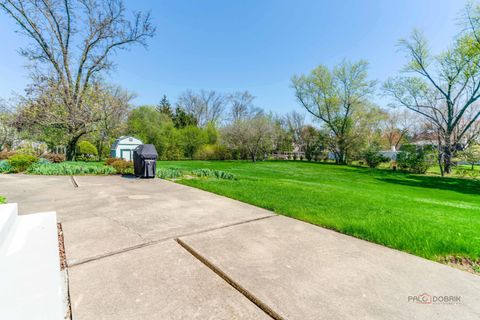 Tiny photo for 37 Forest Hills Road, Lake Bluff, IL 60044 (MLS # 12625492)