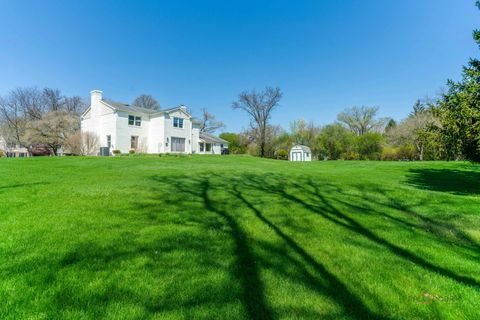 Tiny photo for 37 Forest Hills Road, Lake Bluff, IL 60044 (MLS # 12625492)