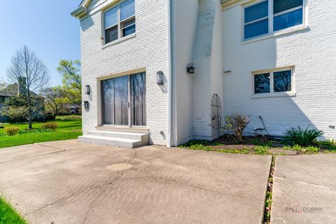 Tiny photo for 37 Forest Hills Road, Lake Bluff, IL 60044 (MLS # 12625492)
