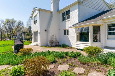 Tiny photo for 37 Forest Hills Road, Lake Bluff, IL 60044 (MLS # 12625492)
