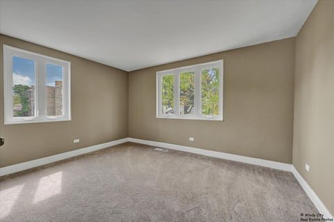 Tiny photo for 6227 N Ravenswood Avenue, Chicago, IL 60660 (MLS # 12355981)