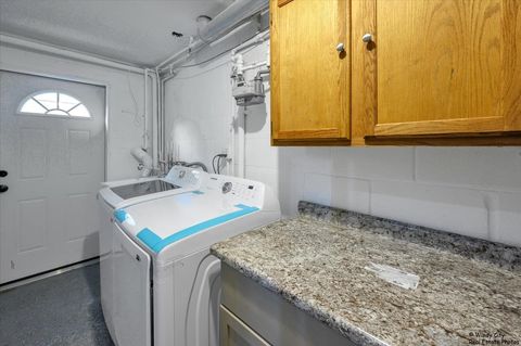Tiny photo for 6227 N Ravenswood Avenue, Chicago, IL 60660 (MLS # 12355981)