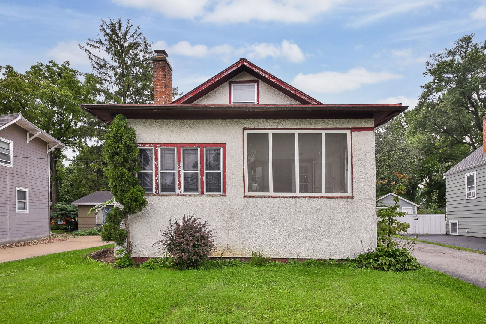 649 Hill Avenue