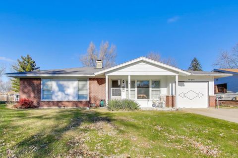 218 Greenbriar Street Elk Grove Village IL 60007