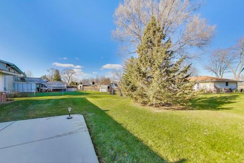 Tiny photo for 218 Greenbriar Street, Elk Grove Village, IL 60007 (MLS # 12523798)
