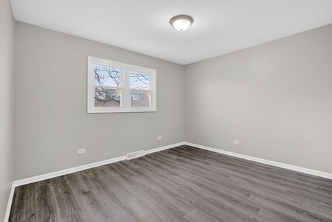 Tiny photo for 1537 W 165th Street, Markham, IL 60426 (MLS # 12607513)