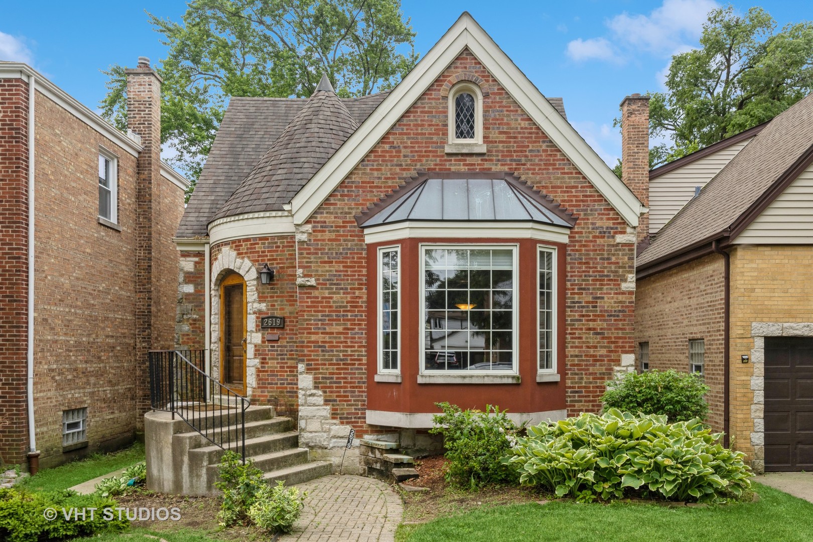2619 W 104TH Street