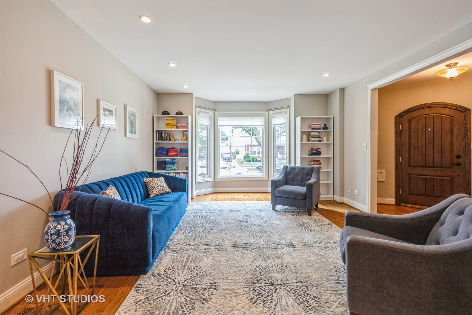 2619 W 104TH Street