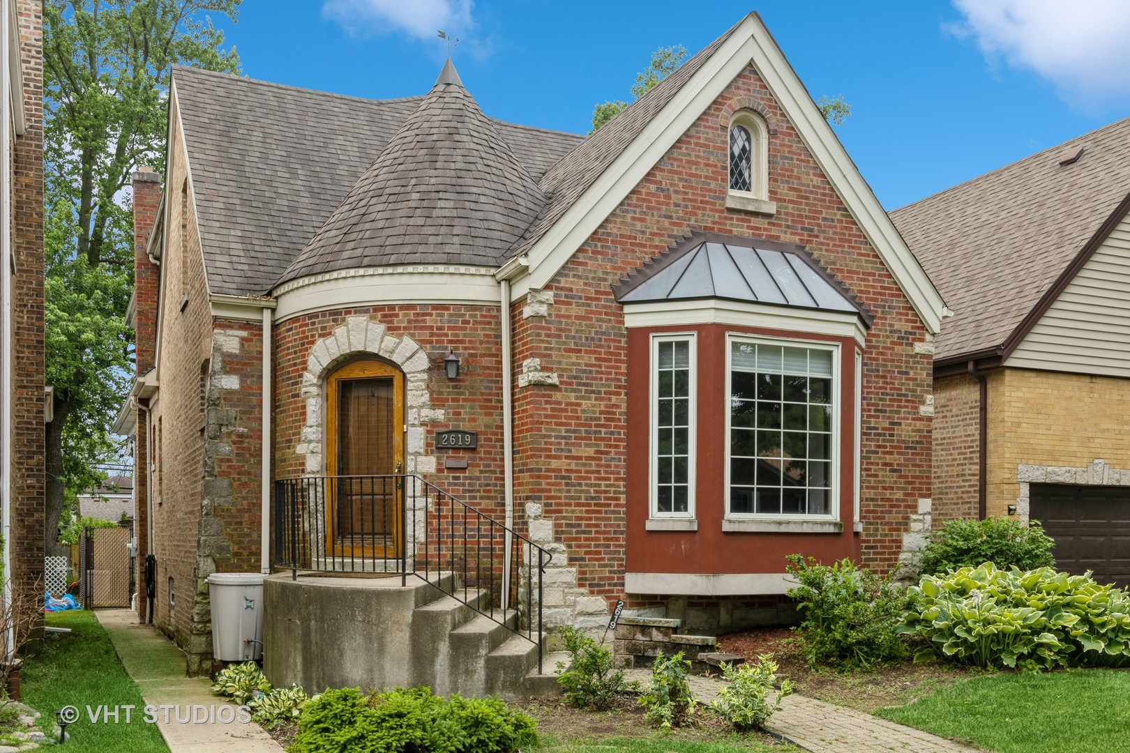 2619 W 104TH Street