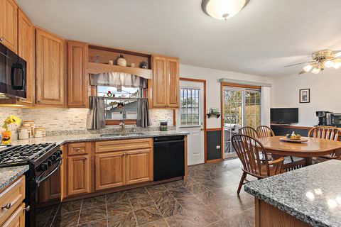 Tiny photo for 2924 192nd Place, Lansing, IL 60438 (MLS # 12613147)