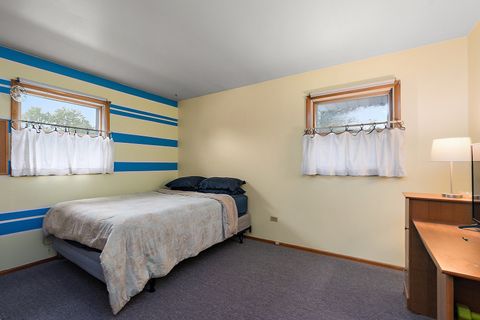 Tiny photo for 2924 192nd Place, Lansing, IL 60438 (MLS # 12613147)