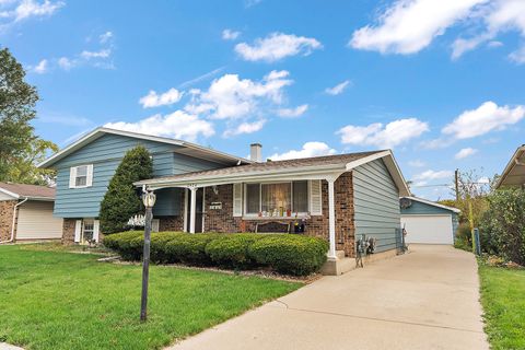 Tiny photo for 2924 192nd Place, Lansing, IL 60438 (MLS # 12613147)