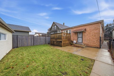 Tiny photo for 2951 N Rutherford Avenue, Chicago, IL 60634 (MLS # 12586980)