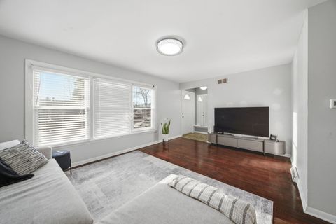Tiny photo for 2951 N Rutherford Avenue, Chicago, IL 60634 (MLS # 12586980)
