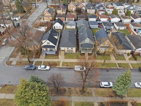 Tiny photo for 2951 N Rutherford Avenue, Chicago, IL 60634 (MLS # 12586980)