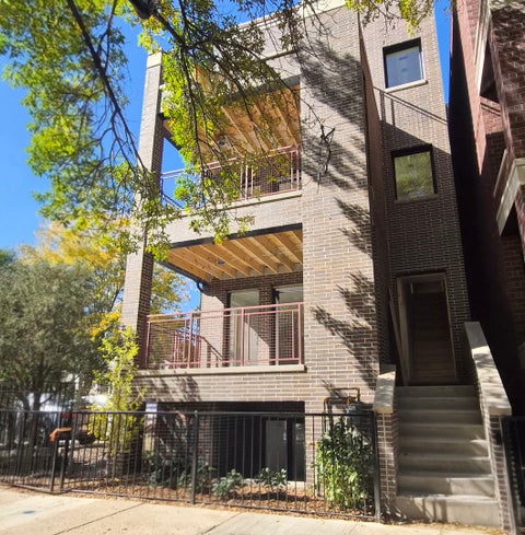 Photo of 4928 N Damen Avenue #3, Chicago, IL 60625 (MLS # 12781184)