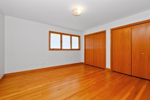 Tiny photo for 16237 Lake Villa Avenue, Tinley Park, IL 60477 (MLS # 12654213)