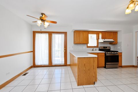 Tiny photo for 16237 Lake Villa Avenue, Tinley Park, IL 60477 (MLS # 12654213)