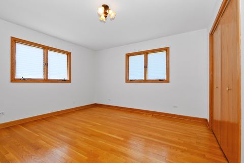 Tiny photo for 16237 Lake Villa Avenue, Tinley Park, IL 60477 (MLS # 12654213)